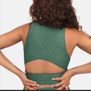 Slashback crop sports bra top